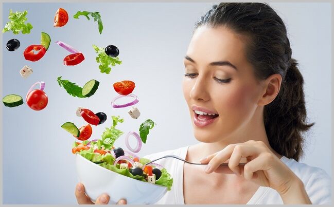 comer ensalada de verduras durante el tratamiento de las venas varicosas